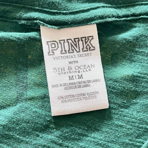 PINK Victoria’s Secret Bling Oregon Ducks V-Neck Short Sleeve Shirt Size Medium - Picture 3 of 4